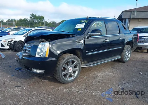 2011 Cadillac Escalade Luxury z USA, uszkodzony, nr VIN 3GYT4MEF7BG372479